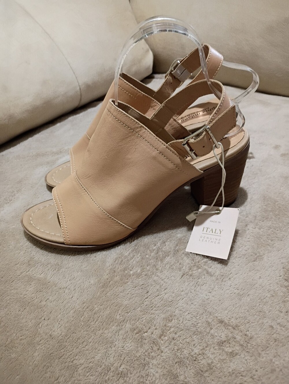NWT.Tan Leather Block Heel Sandals - Picture 3 of 9